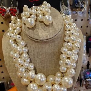 Pearl necklace
